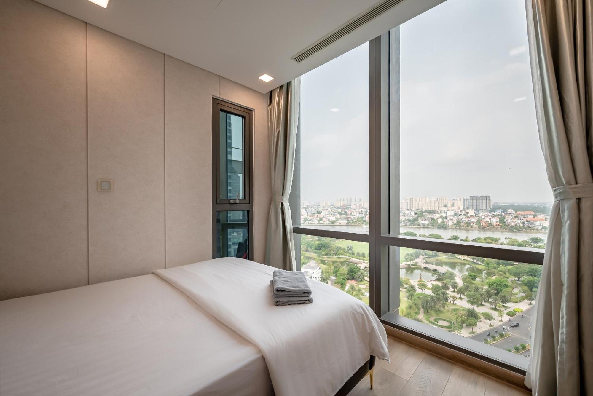 Landmark 81 Condotel Garden Bay Ho Chi Minh City Exterior photo