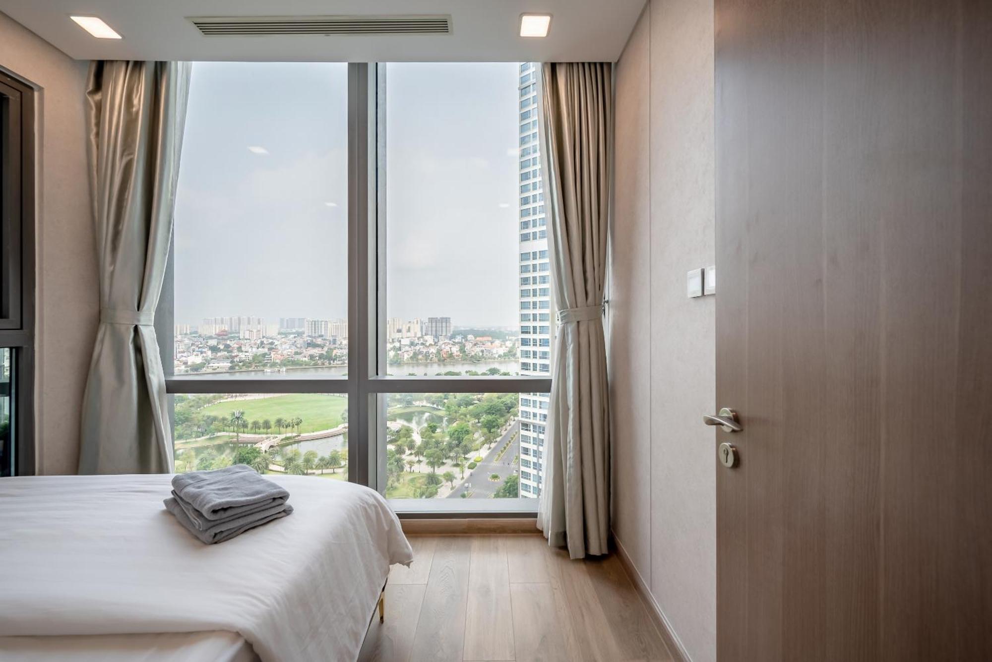 Landmark 81 Condotel Garden Bay Ho Chi Minh City Exterior photo